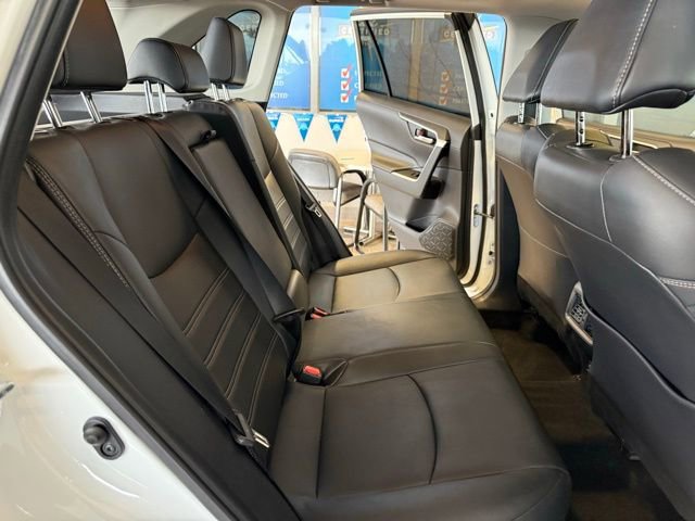 Used 2020 Toyota RAV4 XLE Premium image 22