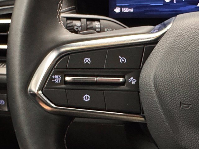 Used 2026 Chevrolet Traverse LT FWD image 9