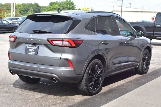Used 2023 Ford Escape ST-Line Elite w/ Premium Technology Package AWD/4WD image 14