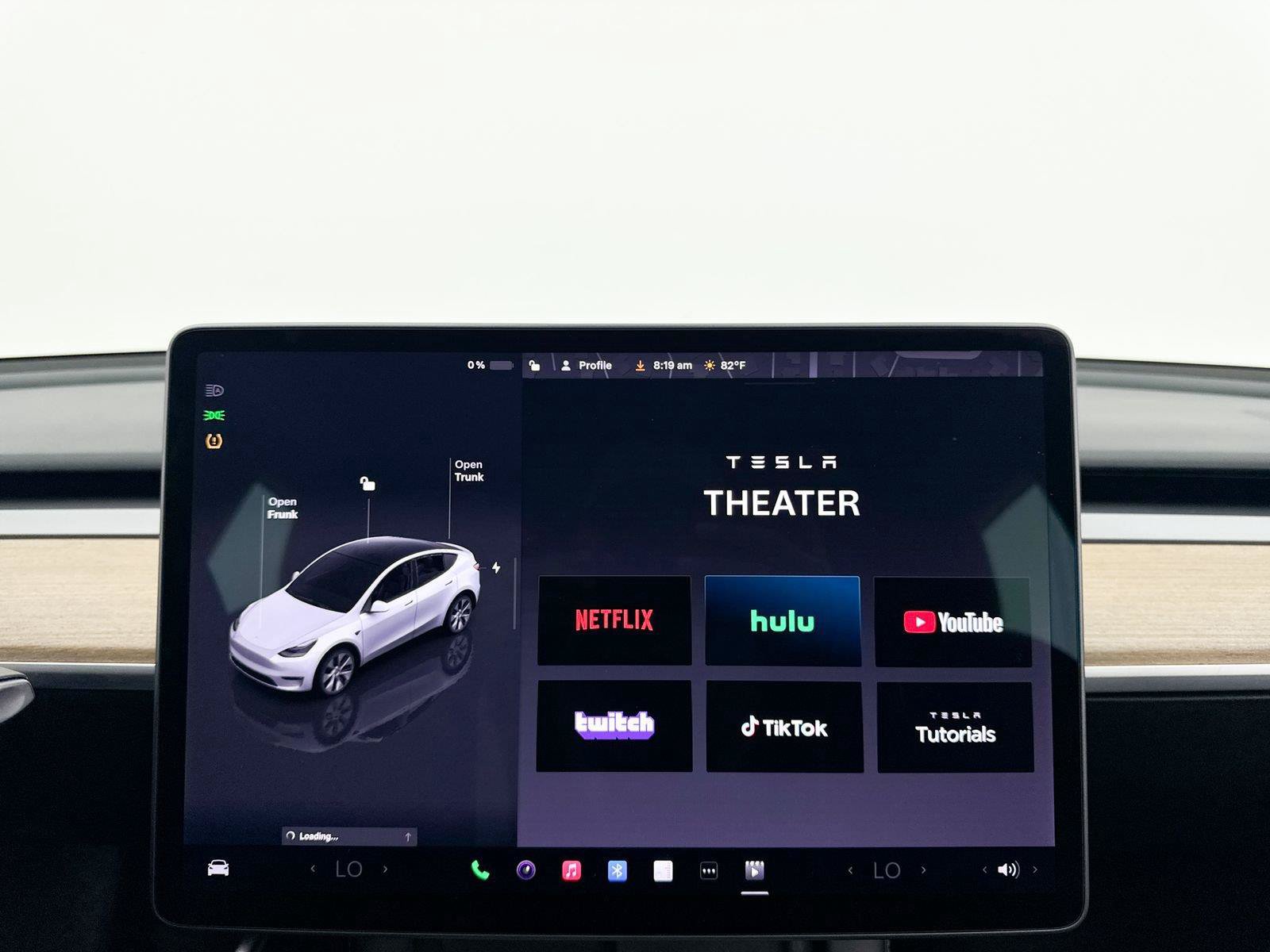 Used 2022 Tesla Model Y Long Range AWD/4WD image 23