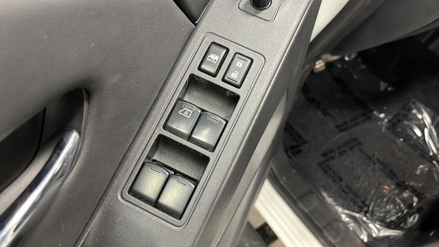 Used 2022 Nissan Frontier SV AWD/4WD image 21