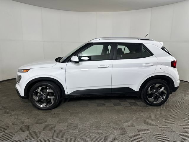 Certified 2023 Hyundai Venue SEL image 6