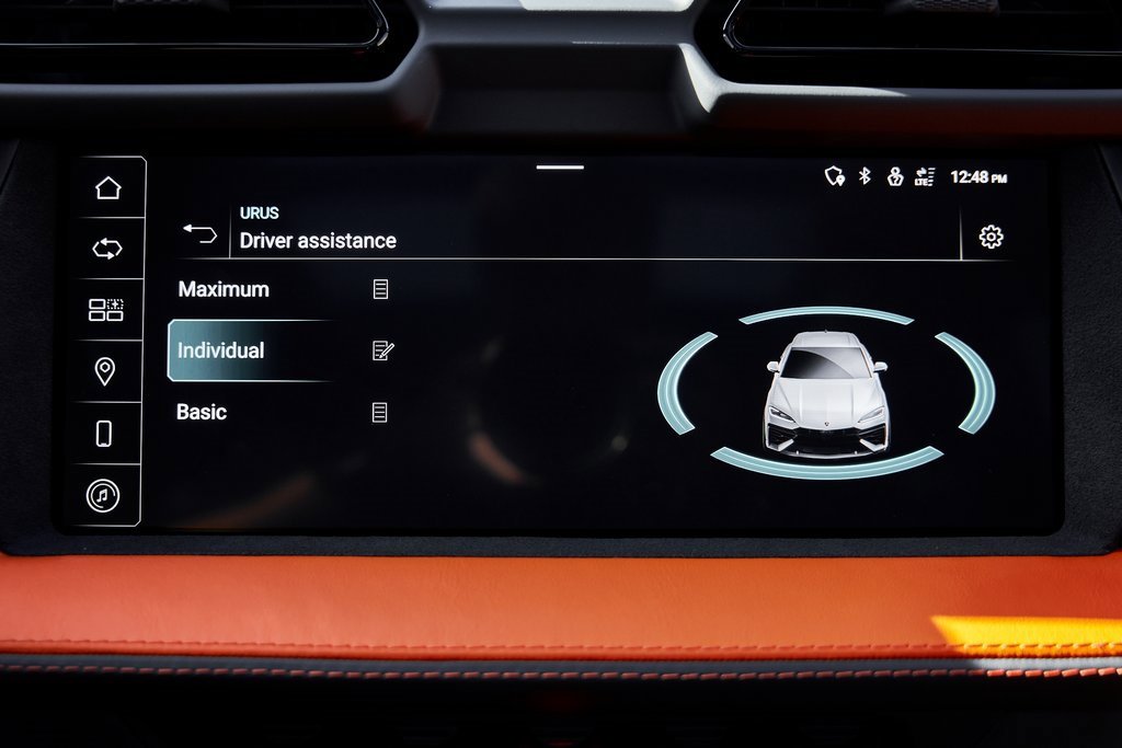 Used 2025 Lamborghini Urus SE image 85