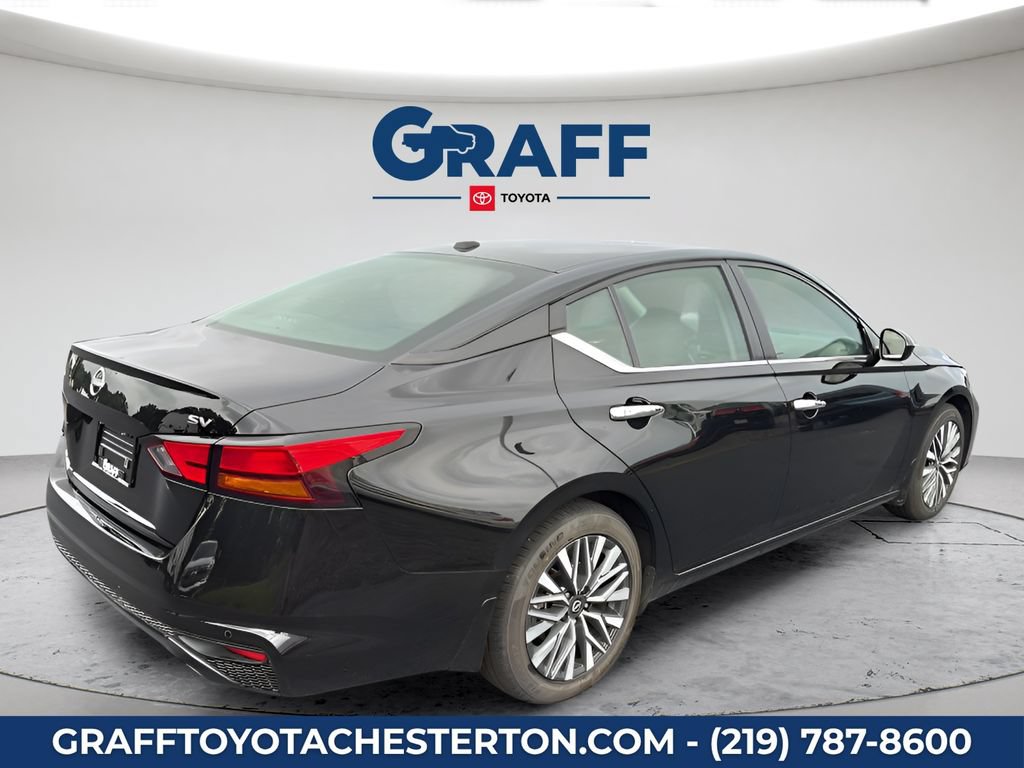 Used 2024 Nissan Altima 2.5 SV w/ SV Premium Package FWD image 7