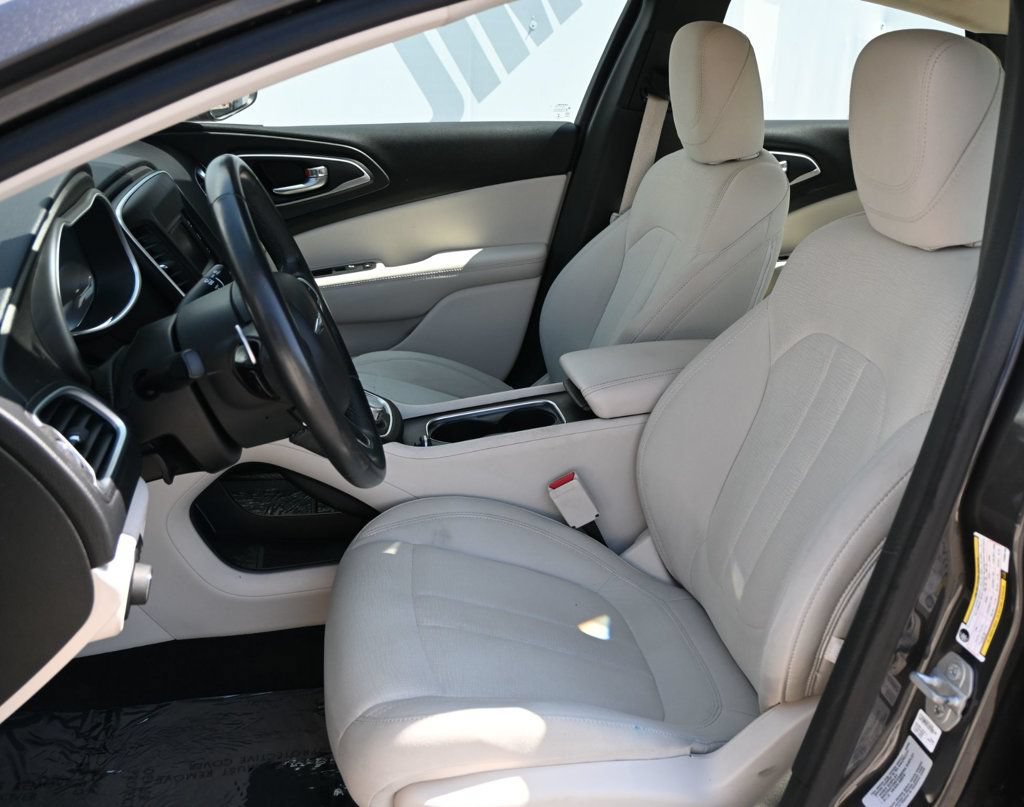 Used 2015 Chrysler 200 Limited w/ Convenience Group FWD image 16