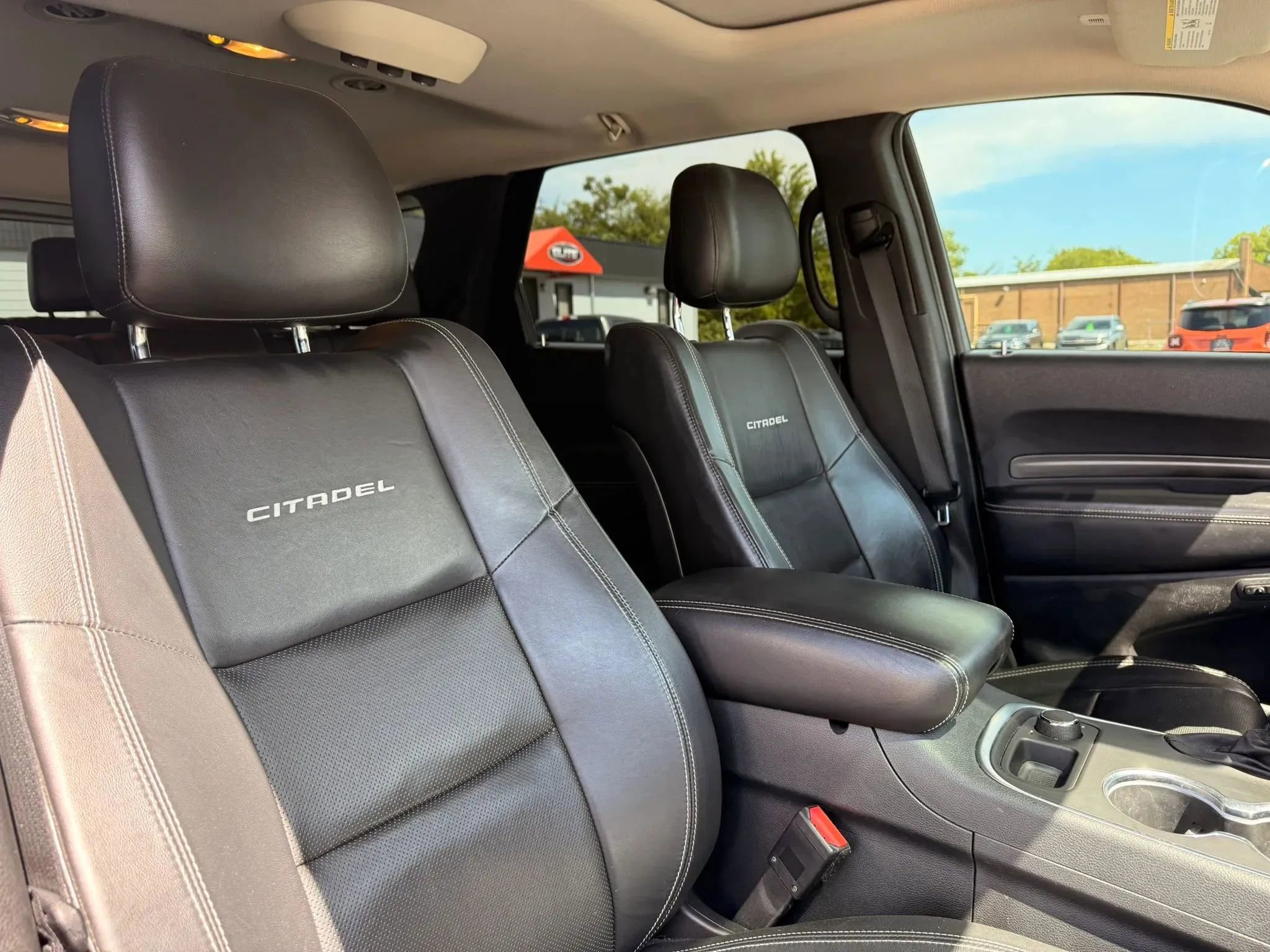 Used 2018 Dodge Durango Citadel w/ Technology Group AWD/4WD image 33