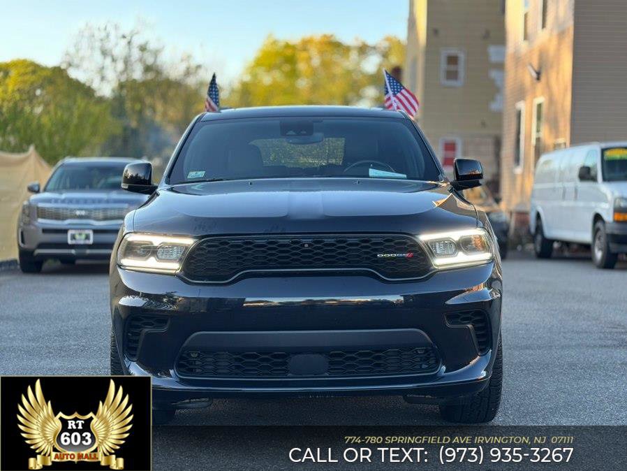 Used 2024 Dodge Durango GT RWD image 2