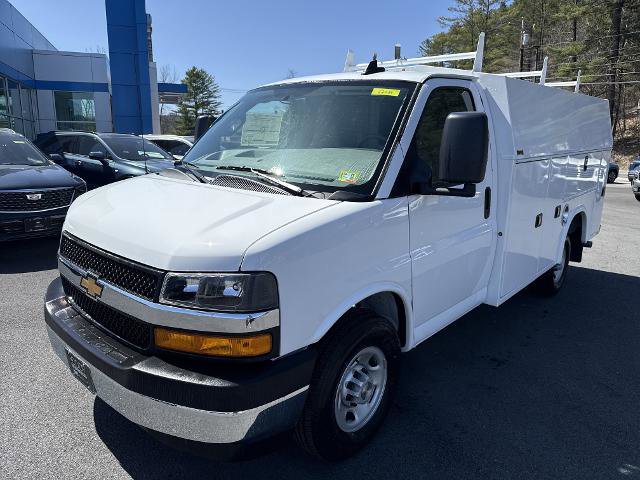 New 2024 Chevrolet Express 3500 w/ Power Convenience Package