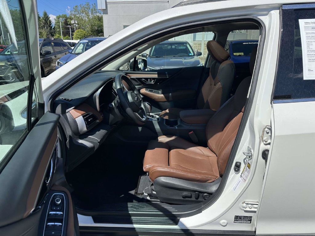 Used 2022 Subaru Outback Touring AWD/4WD image 15