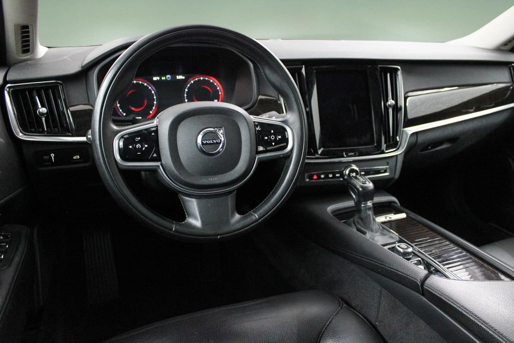 Used 2018 Volvo S90 T6 Momentum w/ Convenience Package AWD/4WD image 17