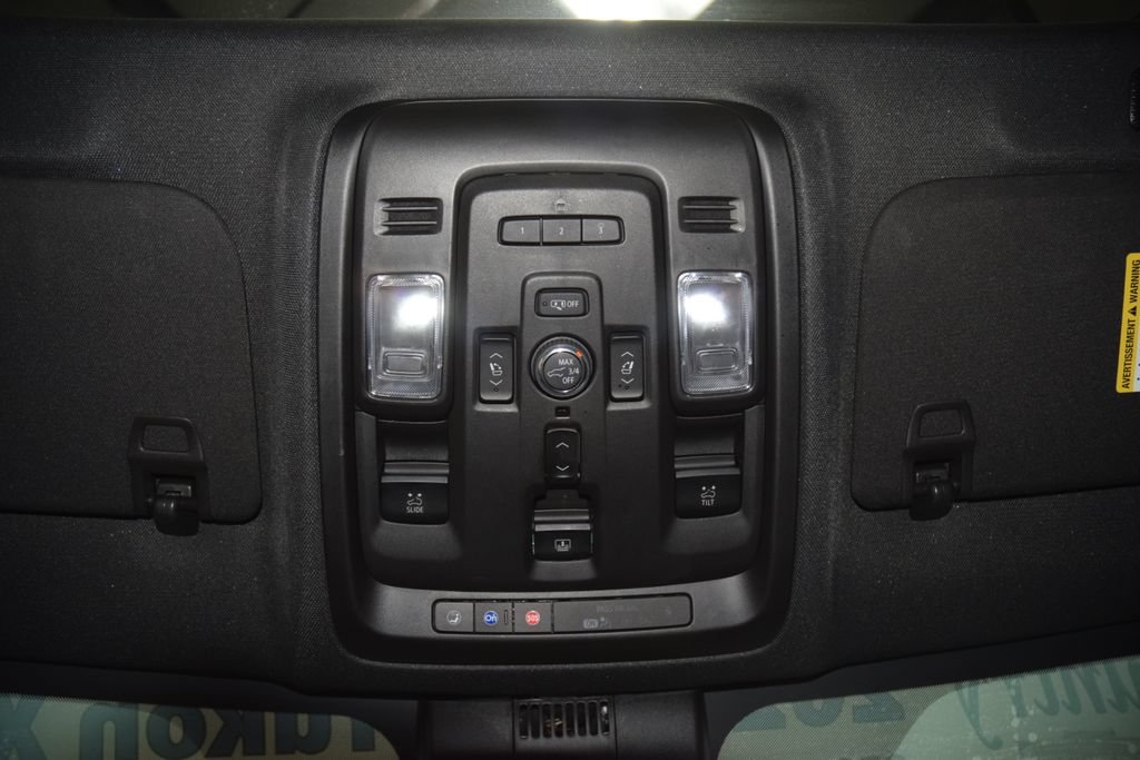 Used 2023 GMC Yukon XL AT4 w/ AT4 Premium Package AWD/4WD image 53