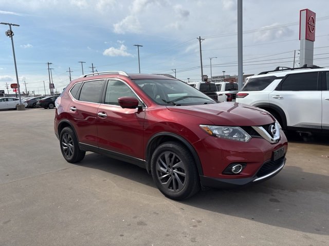 Used 2016 Nissan Rogue SL image 2
