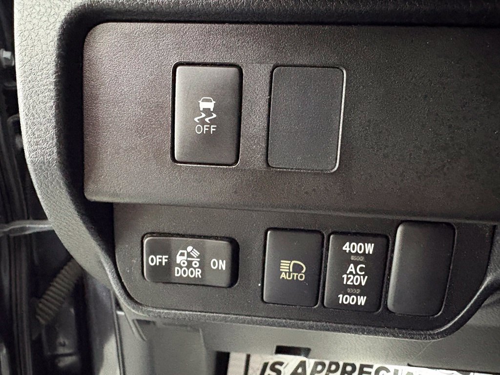 Used 2021 Toyota Tacoma TRD Off-Road w/ Technology Package AWD/4WD image 20