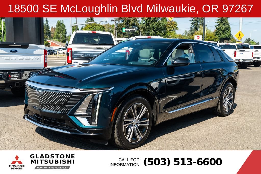 Used 2024 Cadillac Lyriq Luxury AWD/4WD image 4