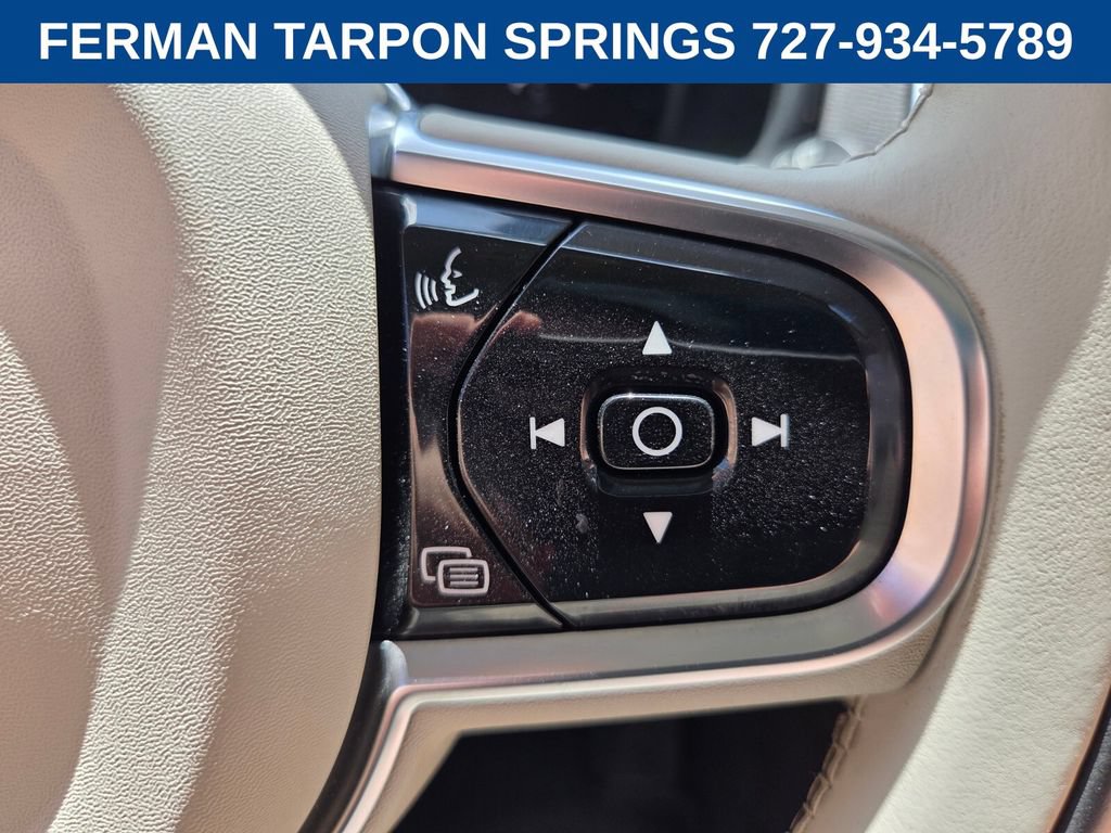 Certified 2024 Volvo XC90 B5 Plus AWD/4WD image 28