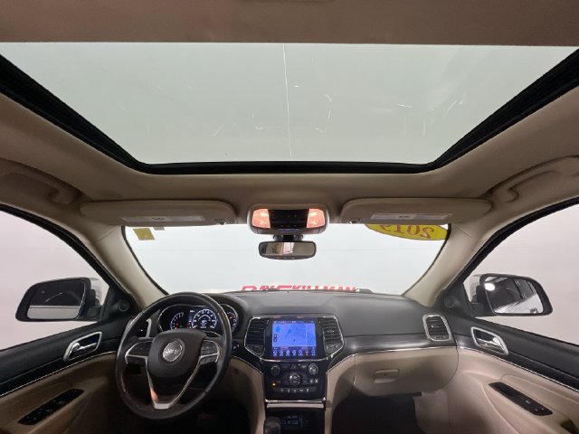 Used 2019 Jeep Grand Cherokee Limited AWD/4WD image 26