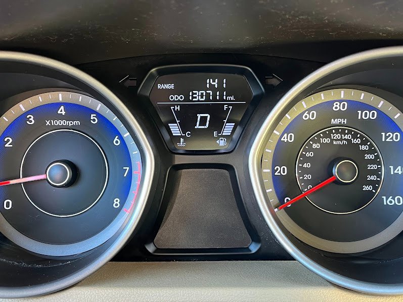 Used 2013 Hyundai Elantra GLS w/ Preferred Pkg image 13