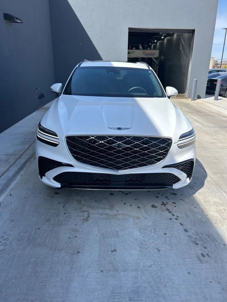 Used 2026 Genesis GV70 3.5T Sport Advanced AWD/4WD image 2