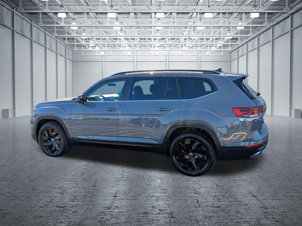 Used 2025 Volkswagen Atlas SE w/ Panoramic Sunroof Package AWD/4WD image 2