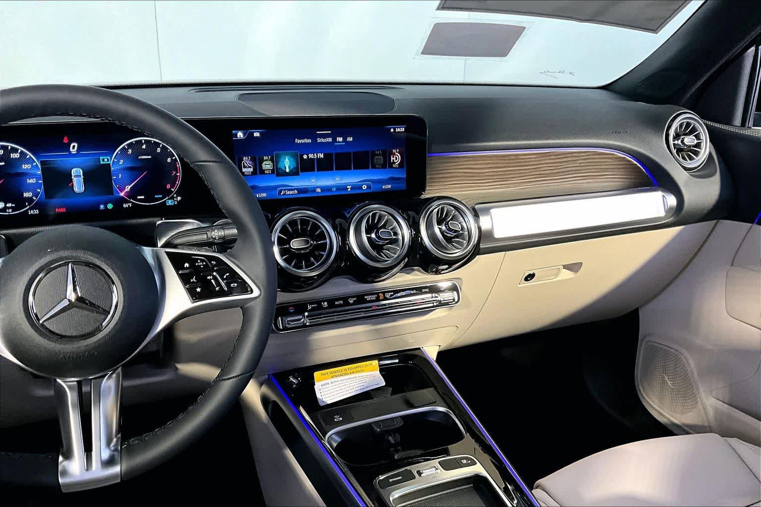 New 2026 Mercedes-Benz GLB 250 4MATIC image 8