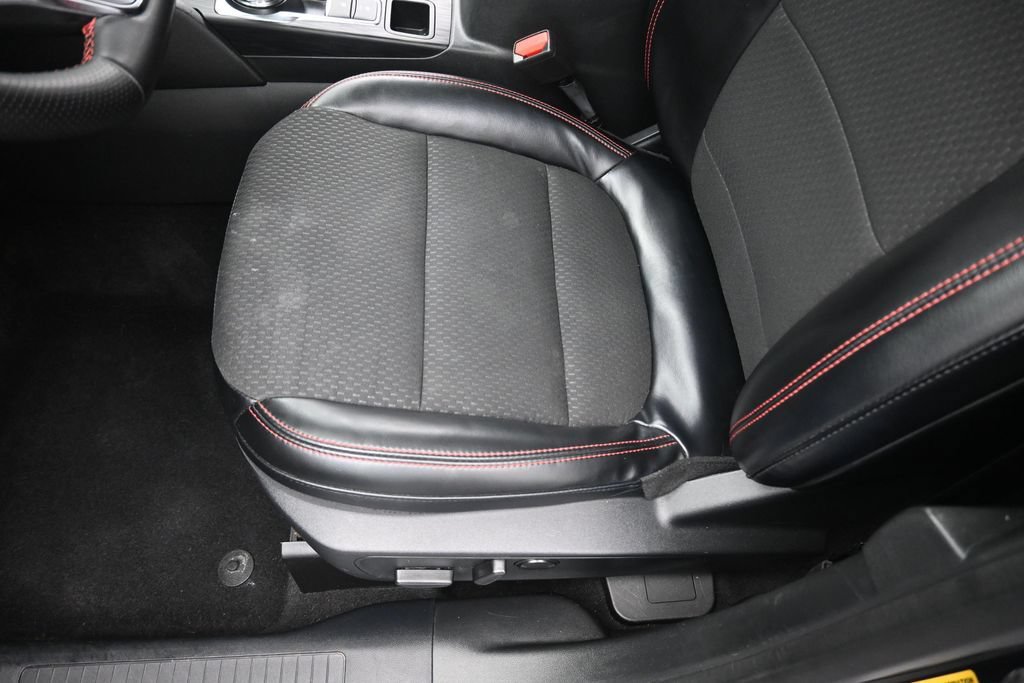 Used 2024 Ford Escape ST-Line w/ Tech Pack #1 AWD/4WD image 10
