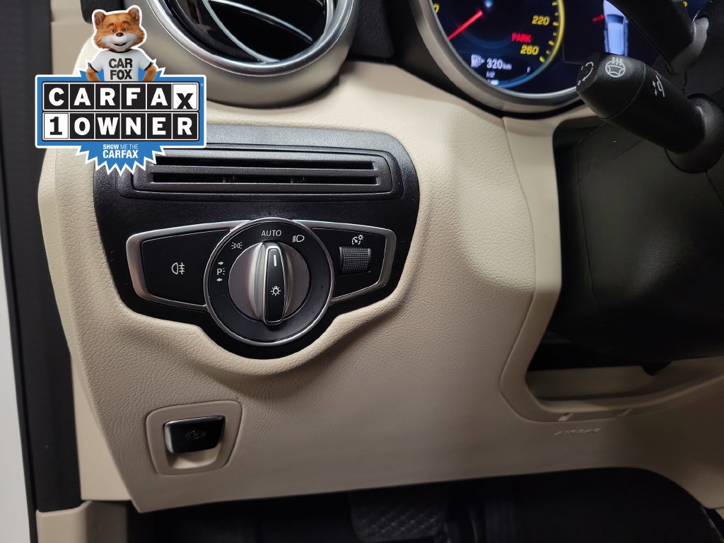 Used 2022 Mercedes-Benz GLC 300 4MATIC image 27
