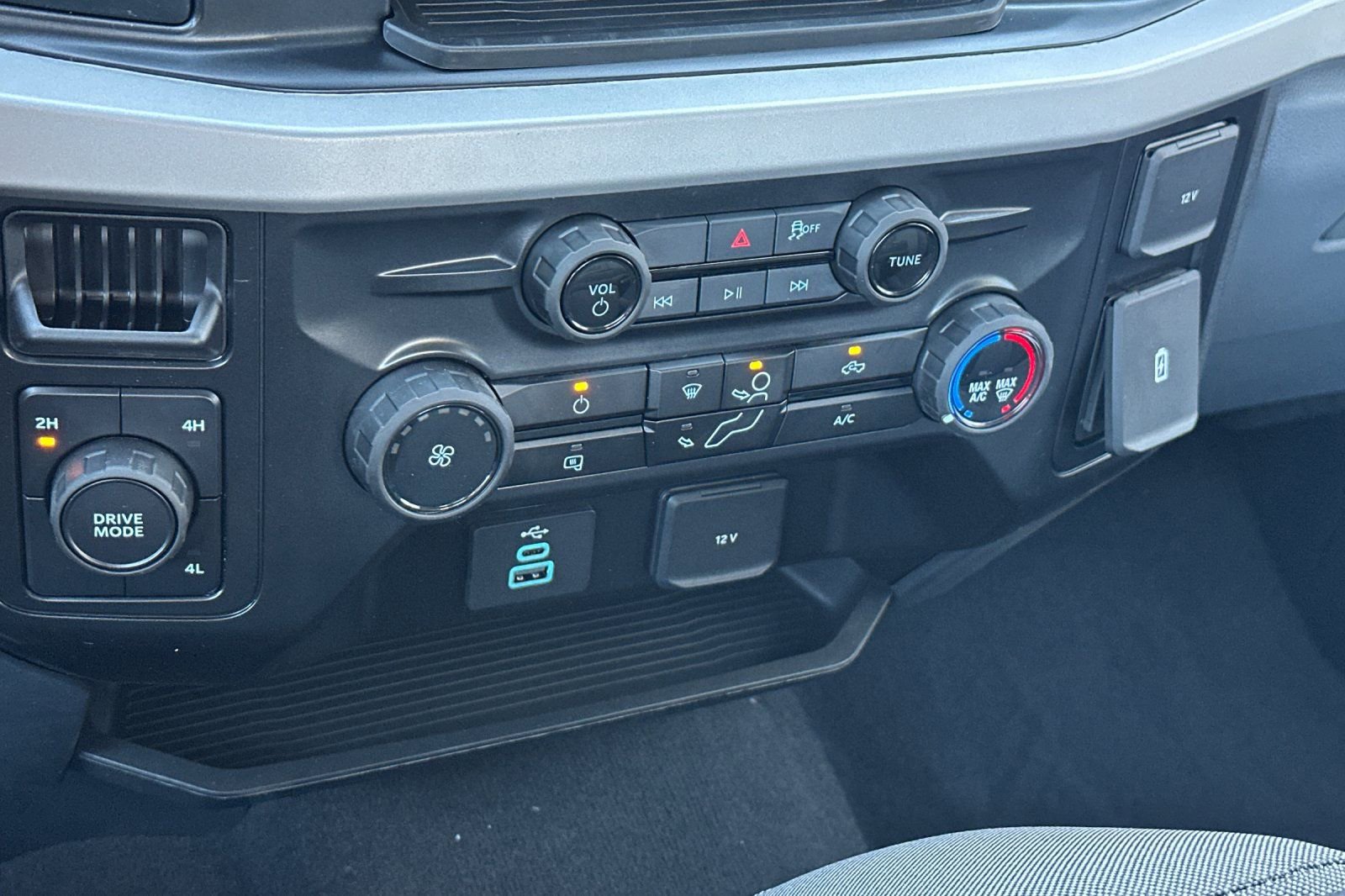 New 2026 Ford F250 XL w/ STX Appearance Package image 19