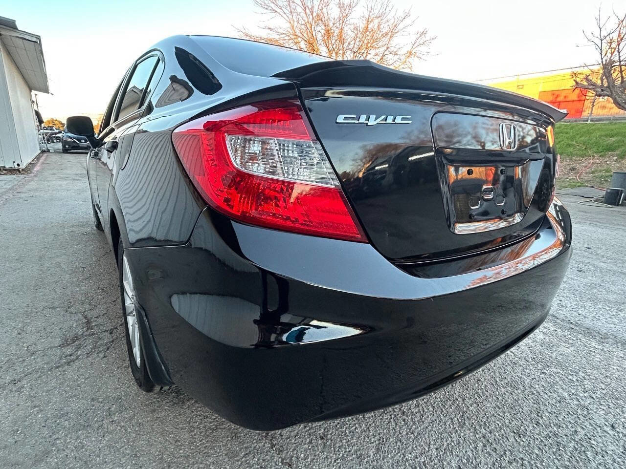 Used 2012 Honda Civic EX-L image 3