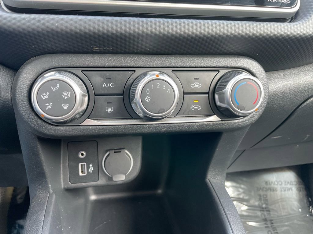 Used 2023 Nissan Kicks S FWD image 11