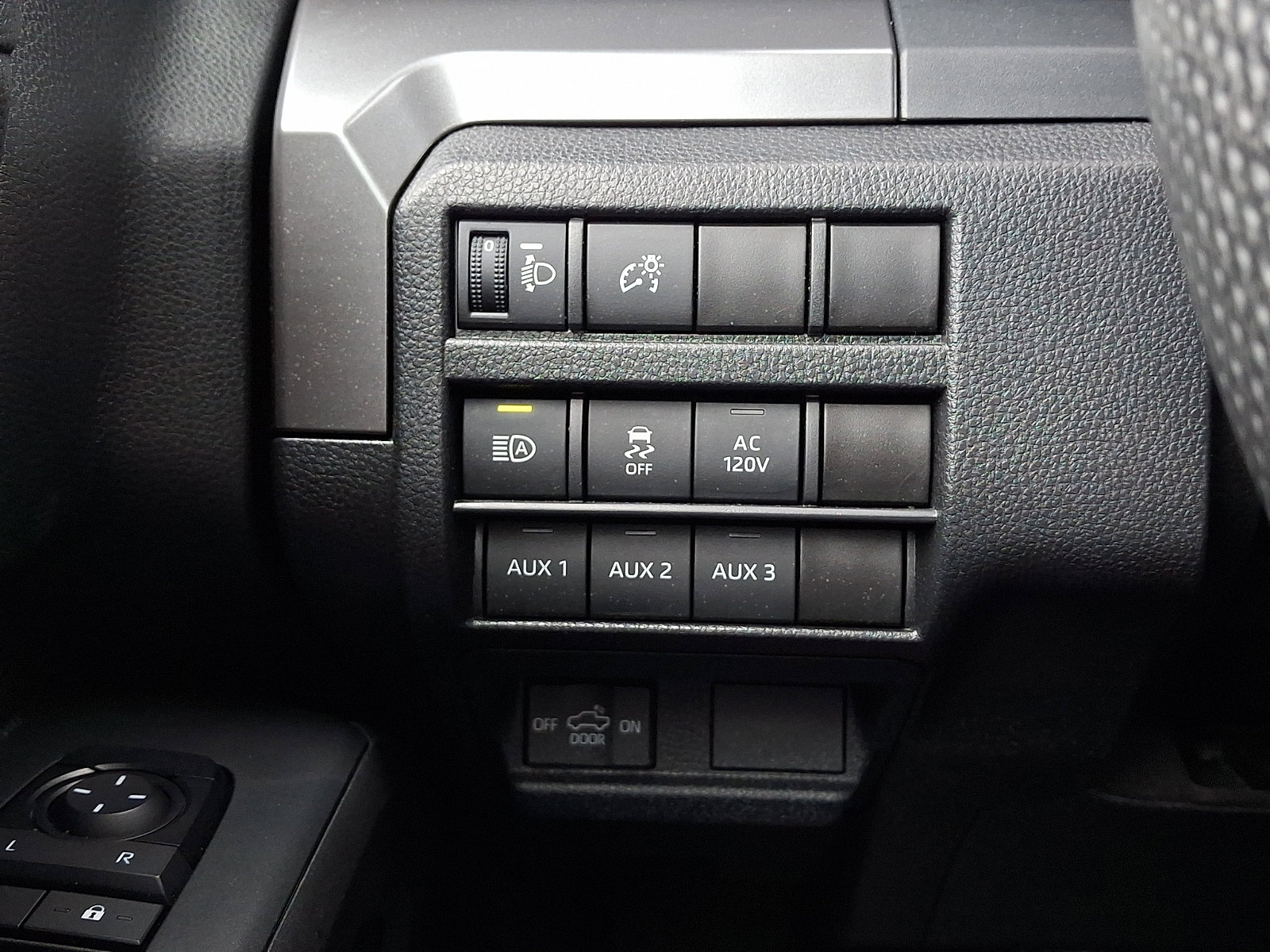 Used 2024 Toyota Tacoma TRD Sport w/ TRD Sport Upgrade Package AWD/4WD image 22