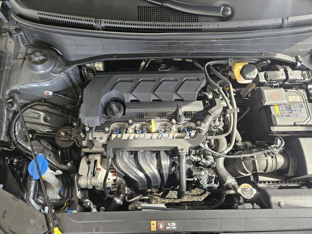 Used 2026 Hyundai Venue SEL FWD image 7
