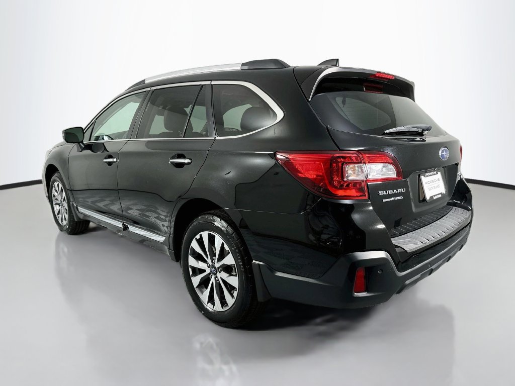 Used 2019 Subaru Outback 3.6R Touring AWD/4WD image 3