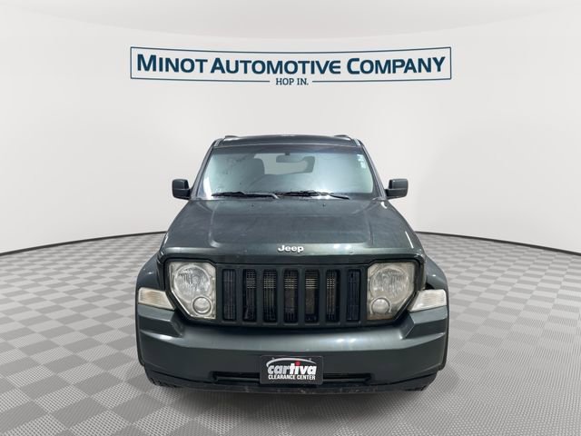Used 2011 Jeep Liberty Sport image 3