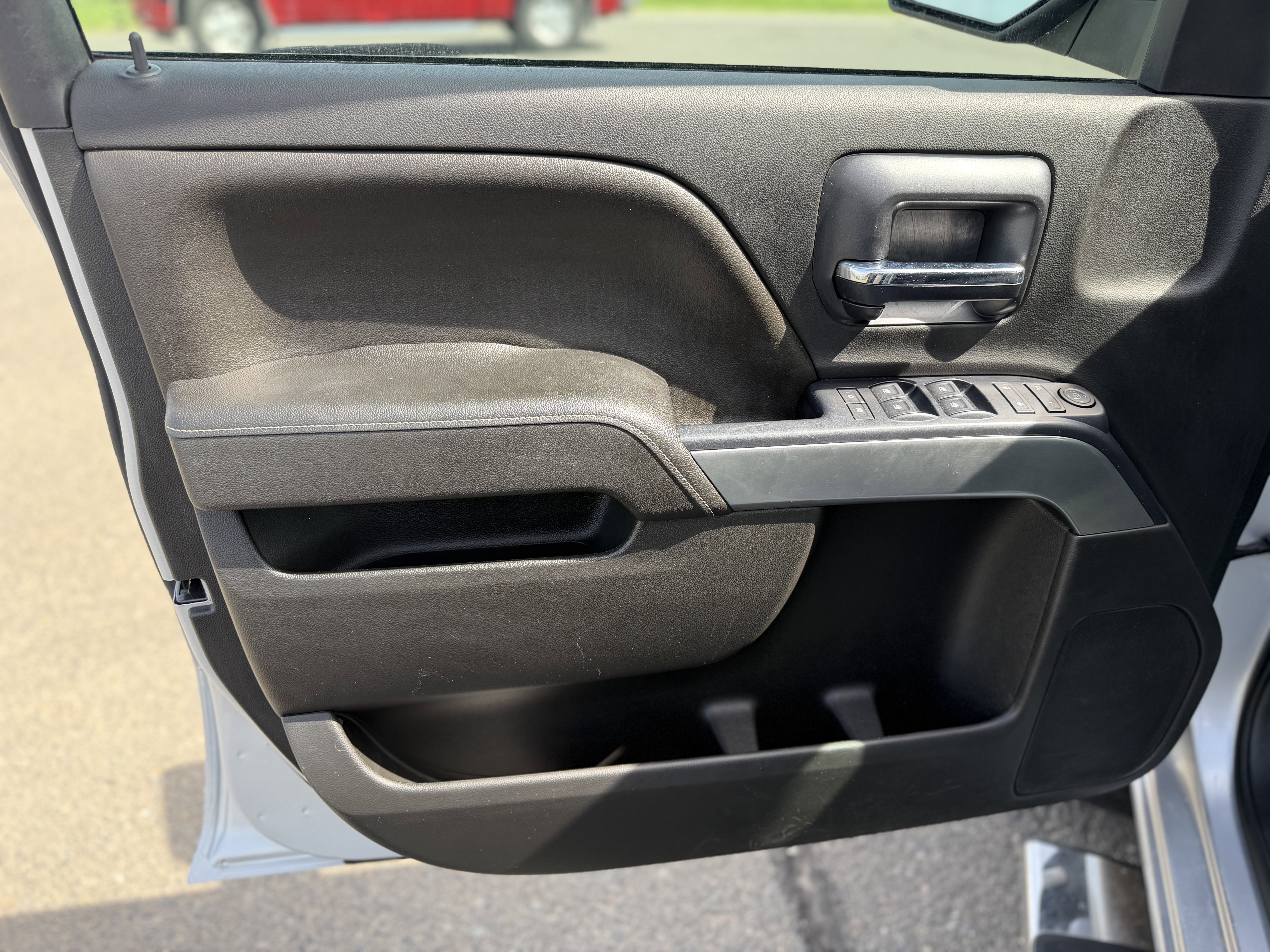 Used 2014 Chevrolet Silverado 1500 LT AWD/4WD image 9