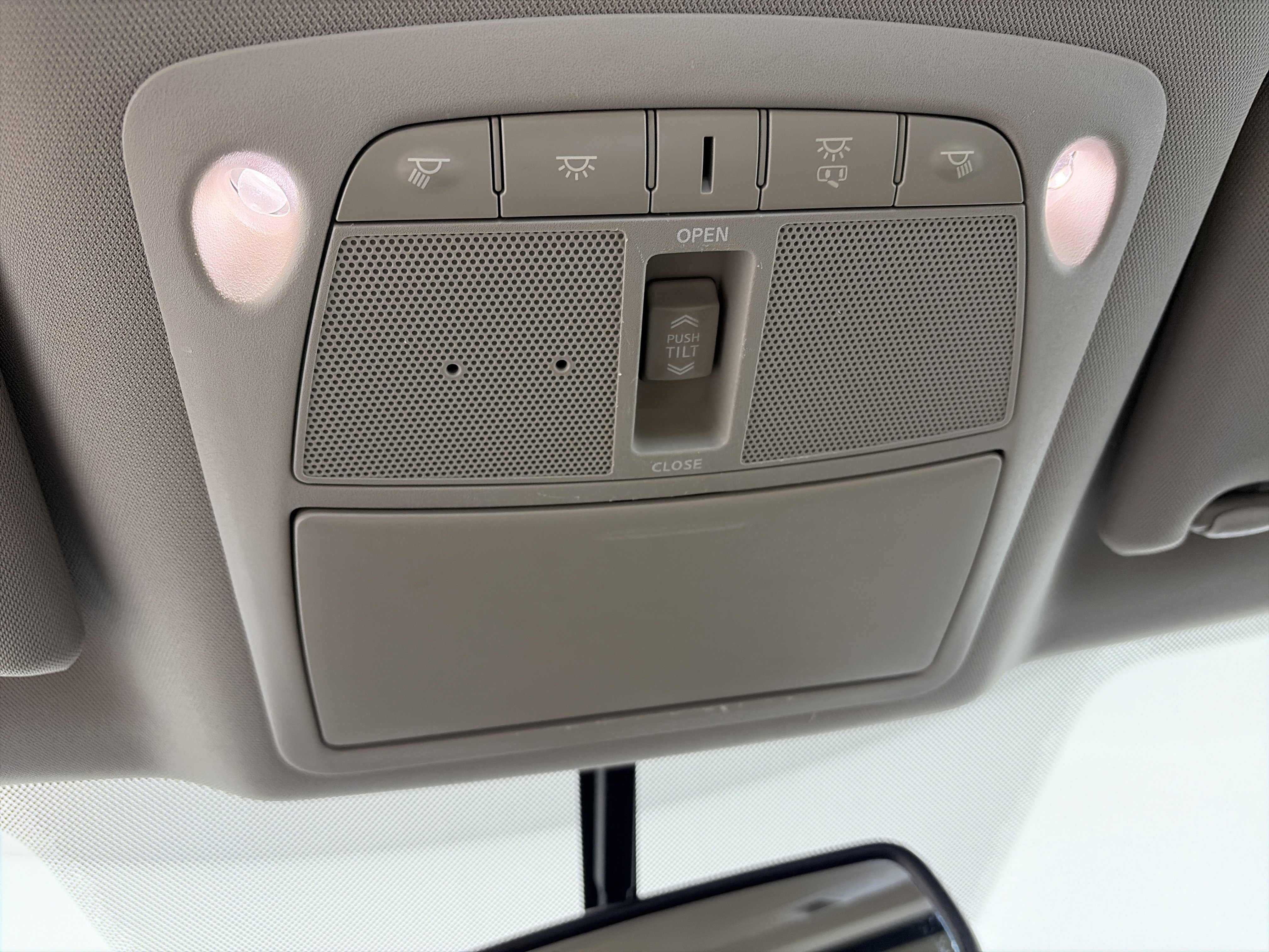 Used 2018 Nissan Maxima 3.5 SL image 33