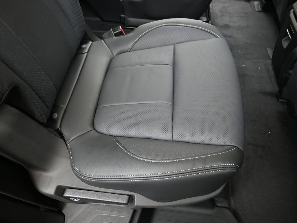 New 2026 Subaru Ascent Limited image 16