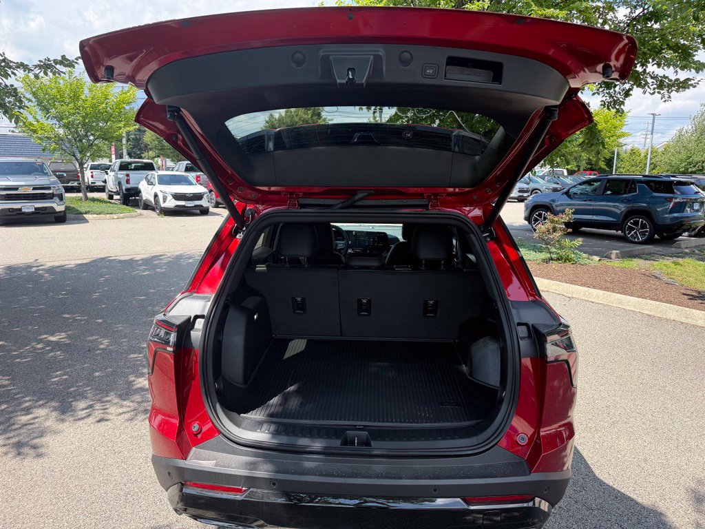 New 2027 Chevrolet Equinox RS w/ Safety and Technology Package AWD/4WD image 10