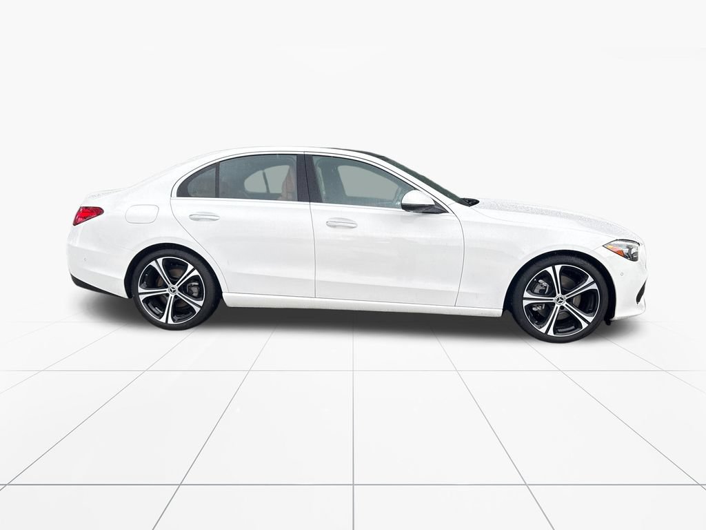 Used 2025 Mercedes-Benz C 300 Sedan image 9