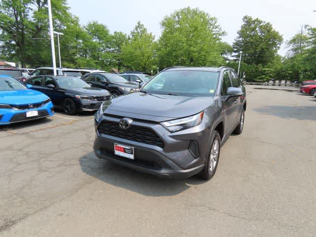Used 2025 Toyota RAV4 XLE AWD/4WD image 1