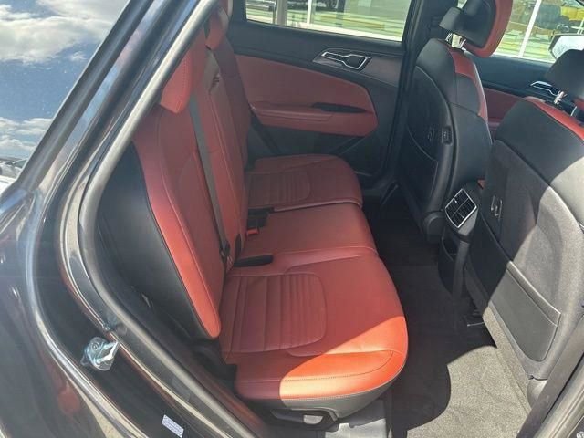 Used 2023 Kia Sportage SX image 32