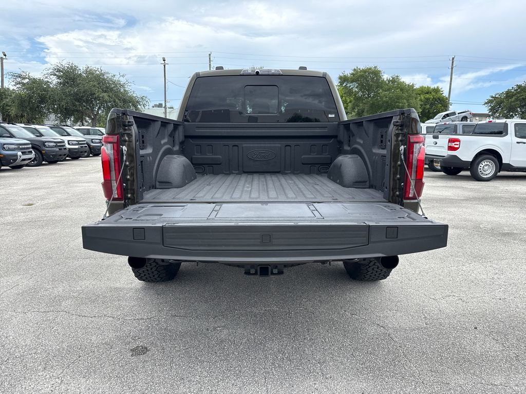Used 2025 Ford F150 Raptor AWD/4WD image 32