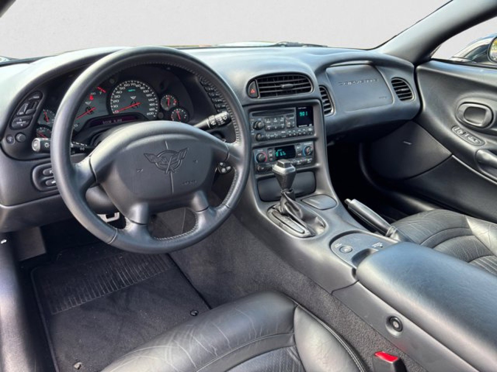 Used 2004 Chevrolet Corvette Convertible w/ Preferred Equipment Group image 12