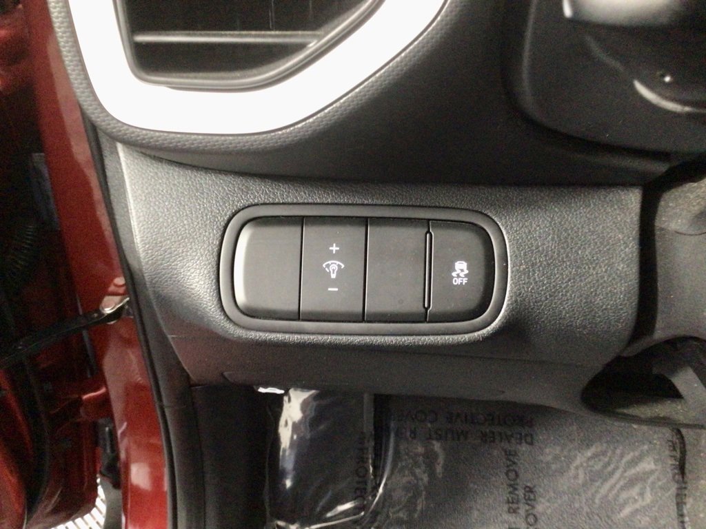 Used 2023 Hyundai Venue Limited w/ Cargo Package image 20