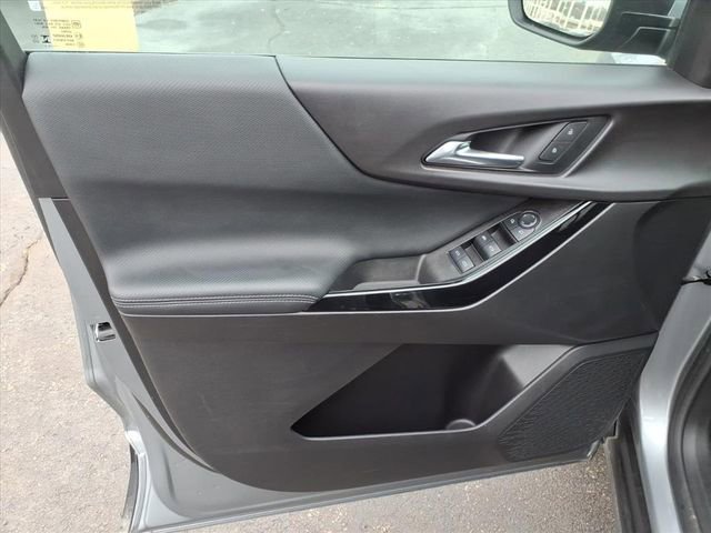 Used 2025 Chevrolet Equinox LT image 19