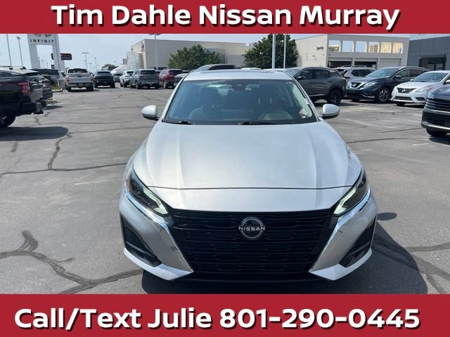 Used 2023 Nissan Altima 2.5 SV w/ SV Premium Package AWD/4WD image 4