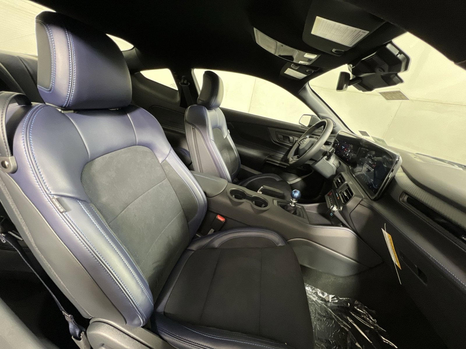 New 2025 Ford Mustang Dark Horse image 27