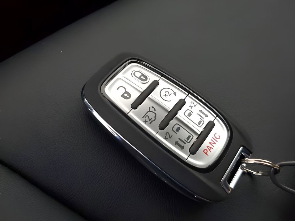 New 2026 Chrysler Voyager LX image 38