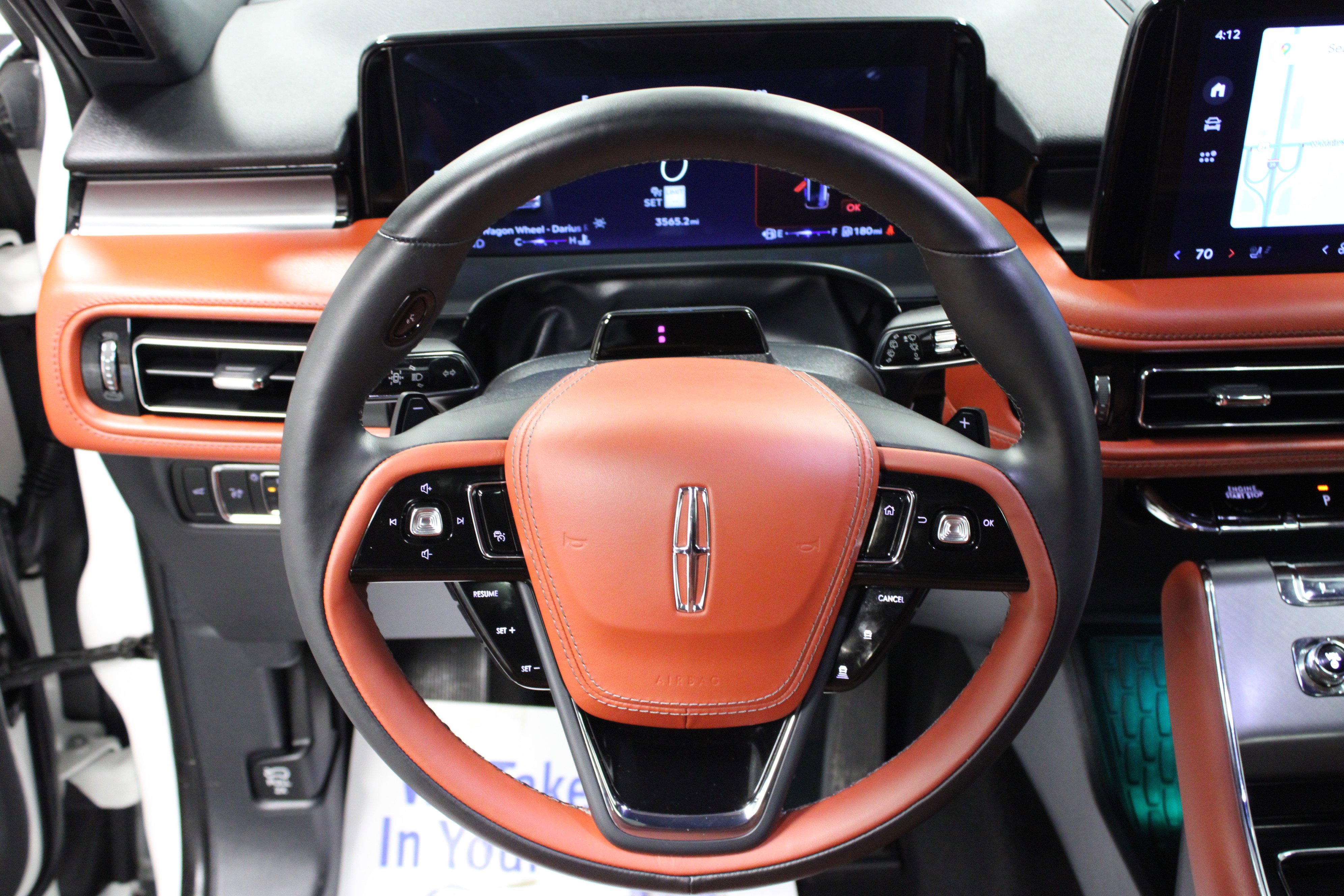 Used 2025 Lincoln Aviator Reserve w/ Luxury Package image 18