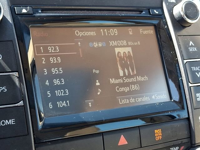 Used 2015 Toyota Camry XLE FWD image 18