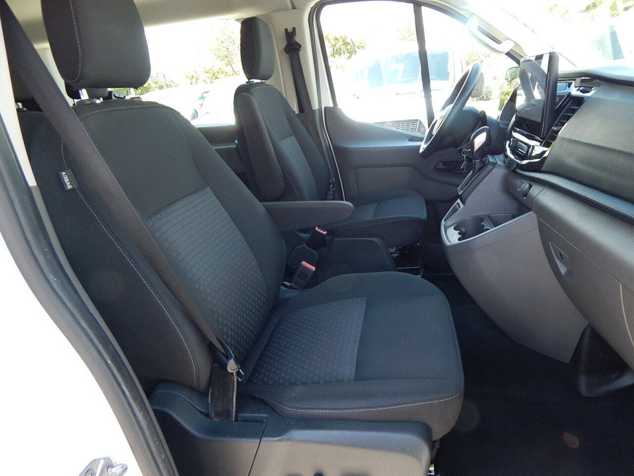 Used 2023 Ford Transit 350 XLT RWD image 21
